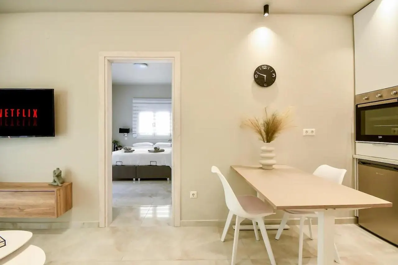 Danae Luxurious Suite #Tifhelexpo Salonicco 0*,  Grecia